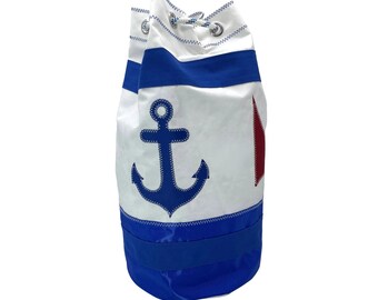 Seesack S weiß aus recyceltem Segeltuch, Rucksack mit Kordelzug