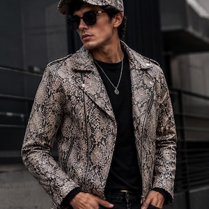 Chaqueta de piel de pitón para hombre, hecha a mano, con capucha – Chaqueta de lujo de corte ajustado con piel de serpiente exótica.
