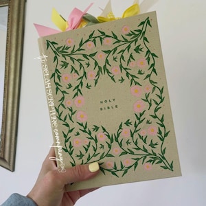NLT Reflections Bible: Artist Edition Journaling Bible with Tabs, Notes, Prayer Pages