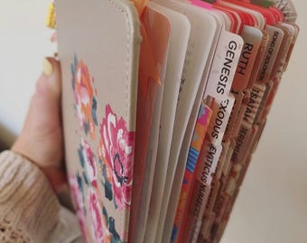 Biblia precargada NVI para adolescentes / Diario, pestañas, temas de oración