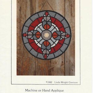 Round Quilted Stain Glass - Machine or Hand Applique 19" by Linda Wright Garrison for Goose Girl Creations  NEW CONDITION