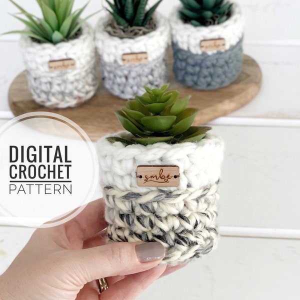 Crochet Planter Pattern | DIY Crochet Pattern | Chunky Planter Sweaters Crochet Pattern | Christmas Crochet Pattern | DIY Craft