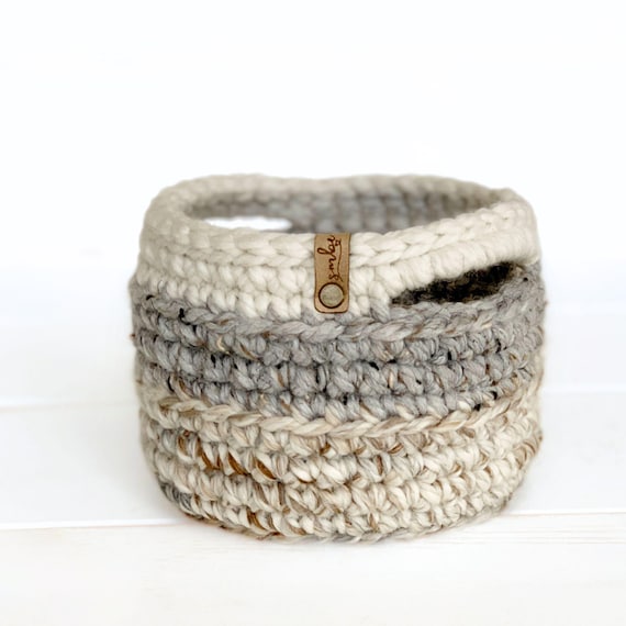 PDF CROCHET PATTERN & Video Tutorial | Crochet Basket Pattern with Handles | Chunky Color Block Storage Basket | Gift Basket in 3 Sizes