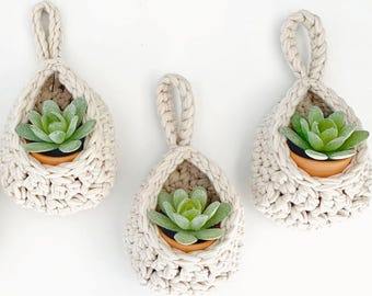 Gehäkeltes Blumenampel-Muster - Wand Pflanzenhalter, Sukkulenten Pflanzer, Aufbewahrungsbox, Easy Home Decor PDF