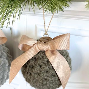 Crochet Pattern | Crochet Christmas Ball Ornament Pattern 097 | Crochet Bauble Pattern | DIY Christmas Tree Decorations image 6