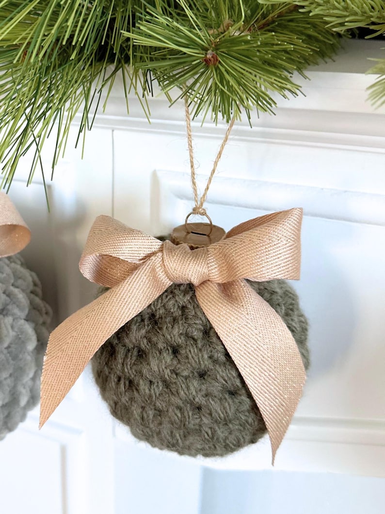 Crochet Pattern | Crochet Christmas Ball Ornament Pattern 097 | Crochet Bauble Pattern | DIY Christmas Tree Decorations image 6