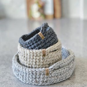 Easy Crochet Basket Pattern – Small Storage Basket with Handles & Tray, Quick Beginner Project image 9