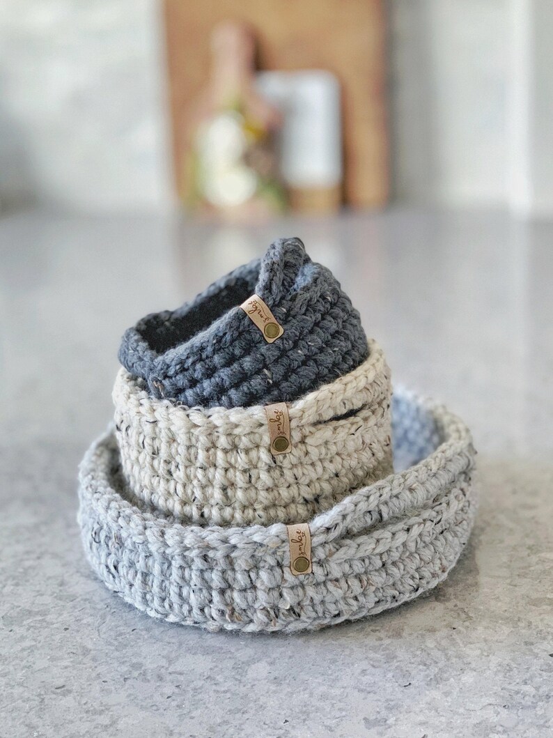 Easy Crochet Basket Pattern – Small Storage Basket with Handles & Tray, Quick Beginner Project image 9