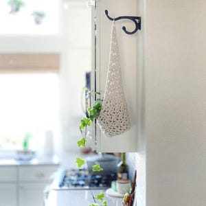 DIY Crochet Pattern | Crochet Plant Hanger | Boho Hanging Planter Pod | Modern Macrame Inspired Plant Holder image 8