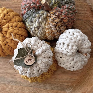 Adjustable Crochet Pumpkin Pattern | One Stitch Pumpkin Pattern with Size 6 Super Bulky Yarn | Fully Customizable image 7