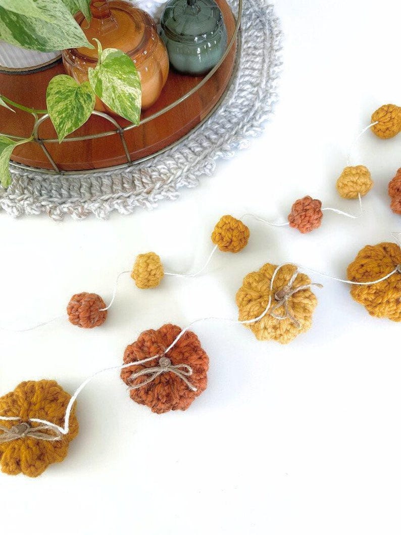 Crochet Pumpkin Garland Pattern - Fall Garland, Halloween Mantel Decor, Thanksgiving Decorations, Autumn Home Decor PDF image 5