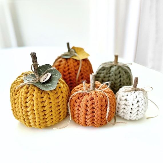 Herringbone Crochet Pumpkin Pattern – Easy Fall Decor, 3 Sizes, Beginner Friendly, DIY Autumn Pumpkin
