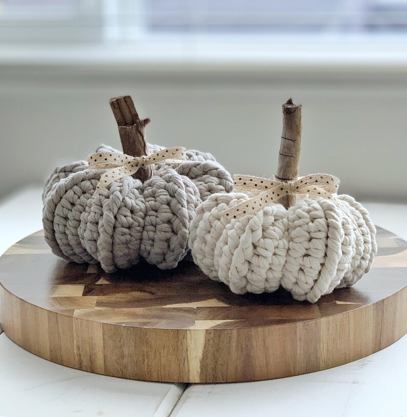 Schema per realizzare una piccola zucca all'uncinetto - Zucca rustica amigurumi in PDF, decorazioni autunnali e di Halloween, decorazioni fai da te per il Giorno del Ringraziamento immagine 9