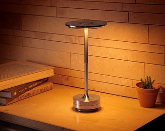 Minimalist Cordless Table Lamp – Rechargeable LED, Dimmable Touch