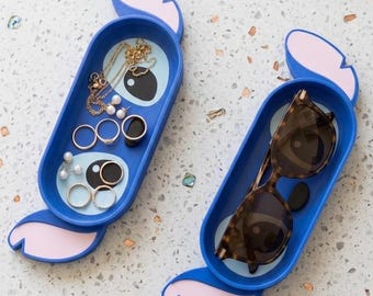 Stojak na okulary Stitch – niebieska taca dekoracyjna z motywem kosmity, uroczy organizer na biurko, stojak na okulary, dekoracja stolika nocnego dla dzieci, prezent dla niej, pojemnik na drobiazgi