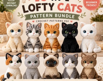 Op de afbeelding: Een digitaal PDF-haakpatroonpakket getiteld 10 IN 1 LOFTY CATS met tien verschillende kattenontwerpen. De afbeelding toont tien gehaakte kattenfiguren in diverse kleuren en patronen, waaronder effen, gestreepte, lapjeskatten en Siamees.