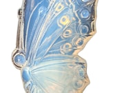 Sabino Opalescent Glass Swan Figurine with Closed Wings