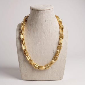 Givenchy vintage gold tone chunky necklace