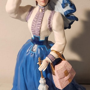 Vintage 1970's Mrs Albee Award Avon Figurines. Made in Japan
