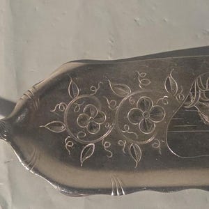 Vintage Towle silver plate fish server