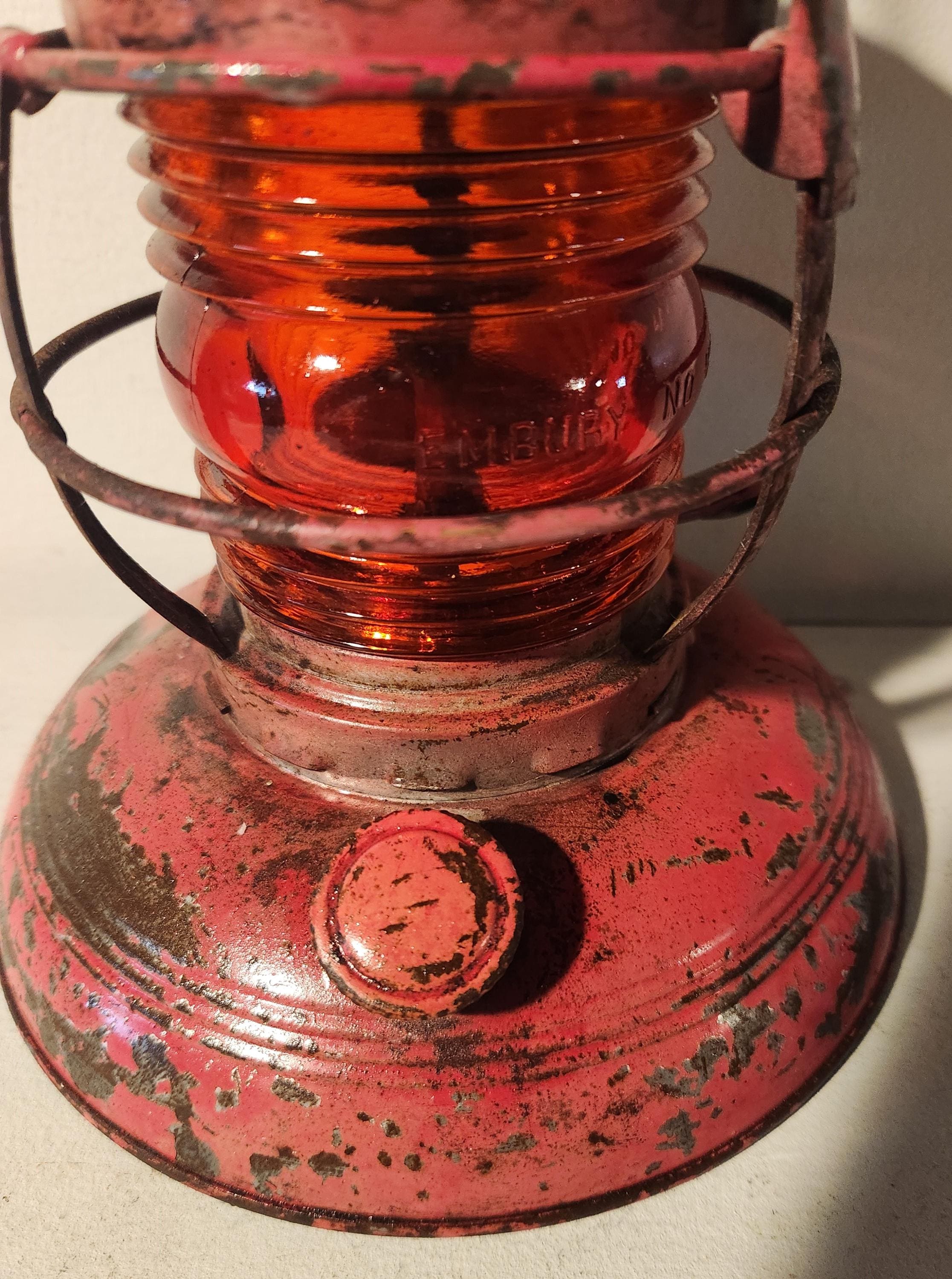 VINTAGE Embury Lantern No. 40 Traffic Gard Warsaw, NY Embury