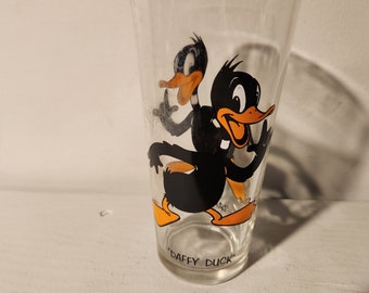 VINTAGE 1973 Daffy Duck Glass