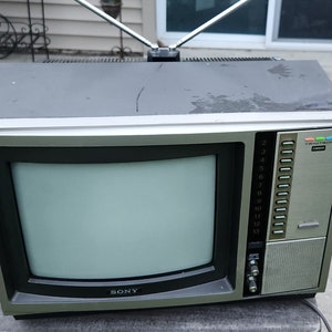 Vintage Sony KV-1205 Trinitron Econoquick ” Color TV Tested and