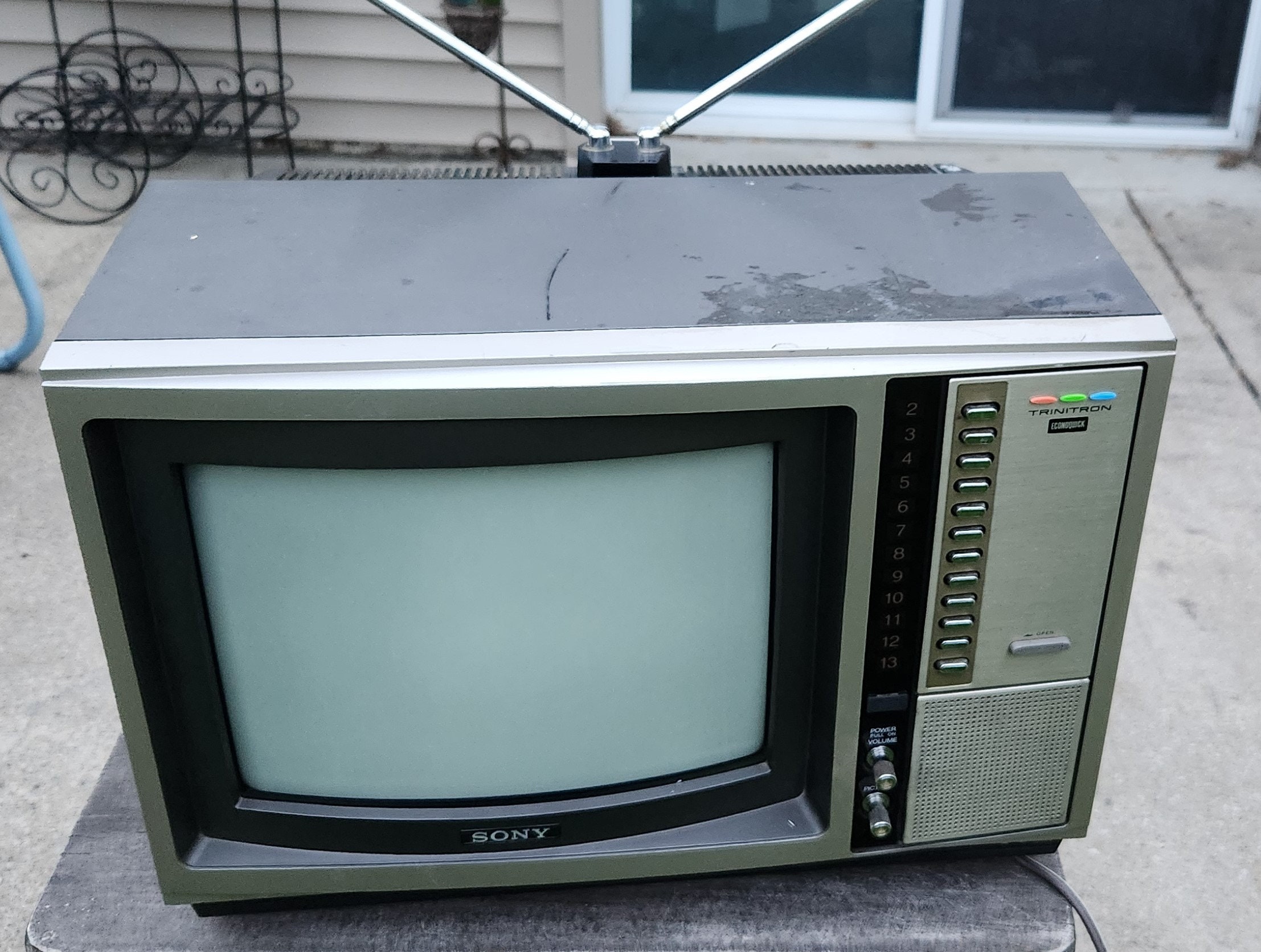Vintage Sony KV-1205 Trinitron Econoquick ” Color TV Tested and