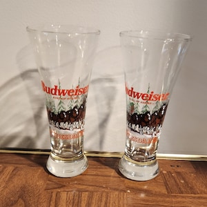 Budweiser Clydesdales Beer Glass Pilsner Christmas 1989 Barware Set of 2
