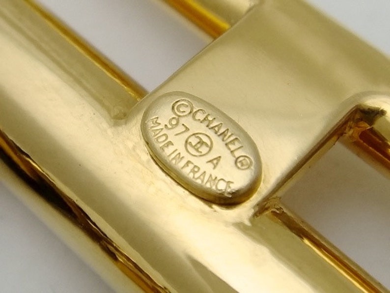 chanel coin
