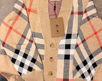 Authentic Burberry London V neck cashmere wool women Cardigan size( uk- M)