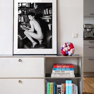 Mroczna, kobieca sztuka ścienna, czarno-biały wydruk fotograficzny, wystrój w stylu Moody Library zdjęcie 3