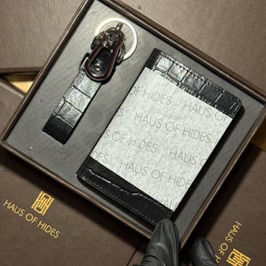 RFIDブロッキング機能付きフルグレインレザー長財布とキーホルダーセット