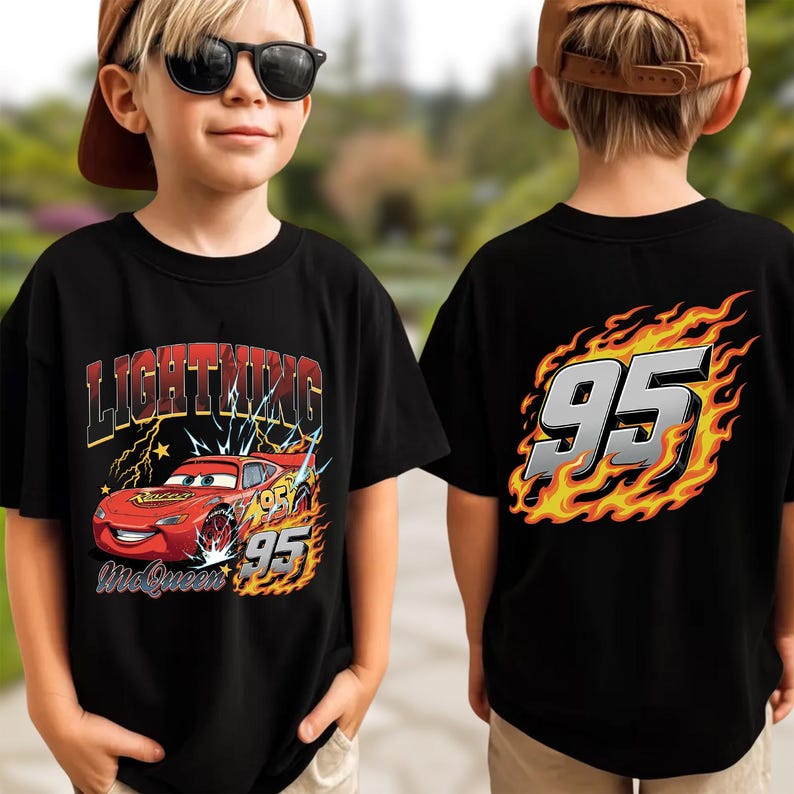 Sudadera de Rayo McQueen de 1977 con estampado a doble cara, sudadera con capucha de Disney Pixar Cars, suéter de Rayo McQueen, sudadera de Radiator Springs imagen 4