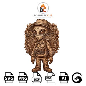 Può includere: Illustrazione dettagliata di un alieno con cappello, zaino e macchina fotografica. L'alieno è marrone e beige, su uno sfondo circolare ornato. L'immagine include il testo "BURNIARDCUT LASER ENGRAVING DESIGNS" e icone di tipo di file.