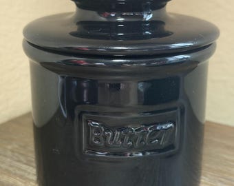 L. Tremaine Butter Bell crock in midnight black.