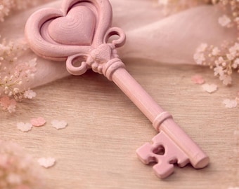 Heart Key Decoration in Pink – Romantic Valentine's Day Decoration – Modern Design Object – Gift for Love & Weddings – 3D Printed