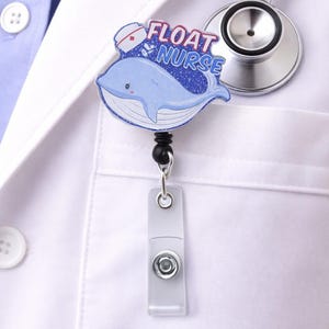 Float Krankenschwester Ausweisrolle, niedlicher Wal Krankenschwester Ausweishalter, Reise Krankenschwester ID Clip, einziehbare Ausweisspule, Geschenk für das Krankenschwester