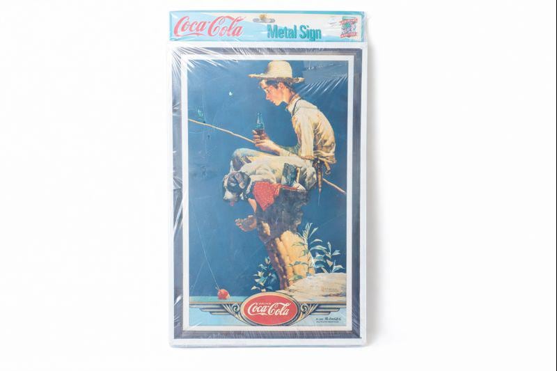Coca-Cola 壁掛けアート 釣り少年 il_fullxfull.7652661412_j7tx.jpg