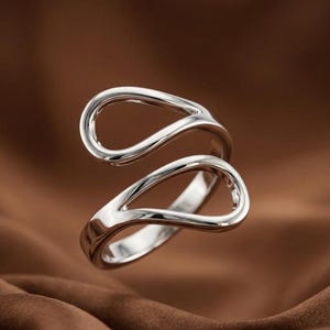 Anillo envolvente de plata de ley 925 • Banda ancha ajustable • Anillo minimalista abierto que llama la atención