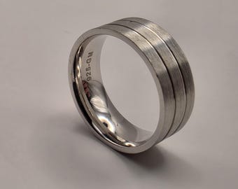 Anello a fascia larga scanalata in argento sterling 925, design a triplo canale, taglia 8.