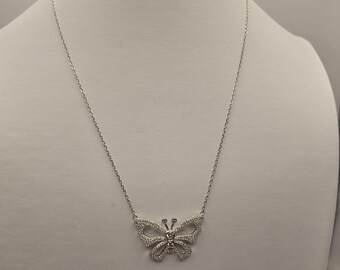 Collana con ciondolo a farfalla in argento sterling con zirconi cubici, doppia catena ad ali aperte in argento 925