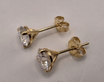 14K Yellow Gold Solitaire Stud Earrings with Cubic Zirconia (0.25 Inch)