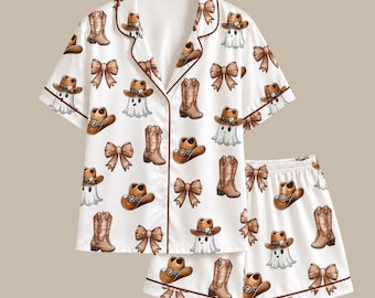 Pyjamaset met westernspookmotief, nachtkleding met cowboylaarzenprint, schattige Halloween-loungewear, bijpassende comfortabele pyjama's voor dames en kinderen
