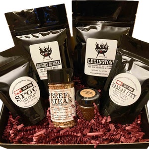 Gusto's Gift Set: THE BARBECUE BOX -- Rubs for Chicken, Pork, Beef and Spices for Potatoes -- Perfect Grilling Gift!