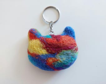 Kleurrijke naaldvilten kattensleutelhanger, wolvilten tasbedel