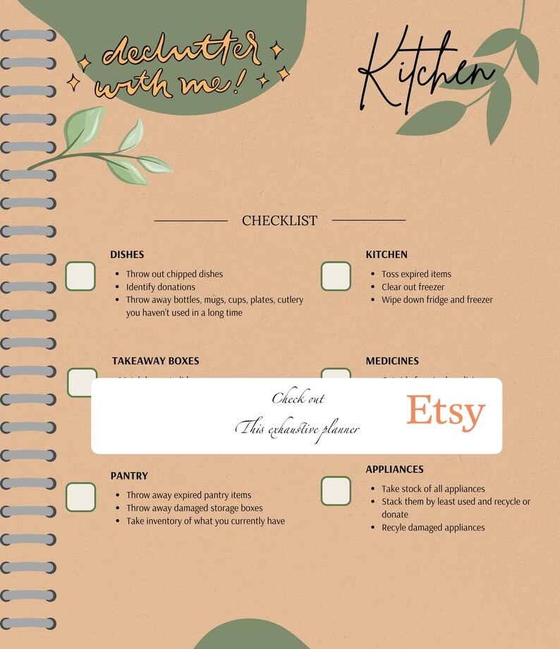 Pode incluir: Um checklist bege para desocupar a cozinha com encaderna&ccedil;&atilde;o em espiral. O checklist inclui se&ccedil;&otilde;es para pratos, cozinha, caixas para viagem, medicamentos, despensa e eletrodom&eacute;sticos. O logotipo do Etsy &eacute; apresentado.