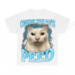 Considera tu gato orinado en los pantalones PNG, descarga digital divertida y sarcástica