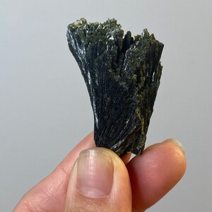 Epidote Fan Cluster - witchy crystal