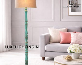 Türkisfarbene Holzstehlampe mit Leinenschirm | Rustikale große Stehlampe für Wohnzimmer | Bauernhaus Dekor Lampe | Rustikale Boho Holzlampe